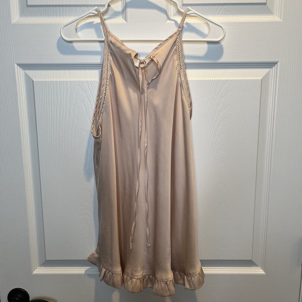 UMGEE Satin Medium Lace Trim Back Tie Ruffle Tan/Cream Top - Picture 2 of 9